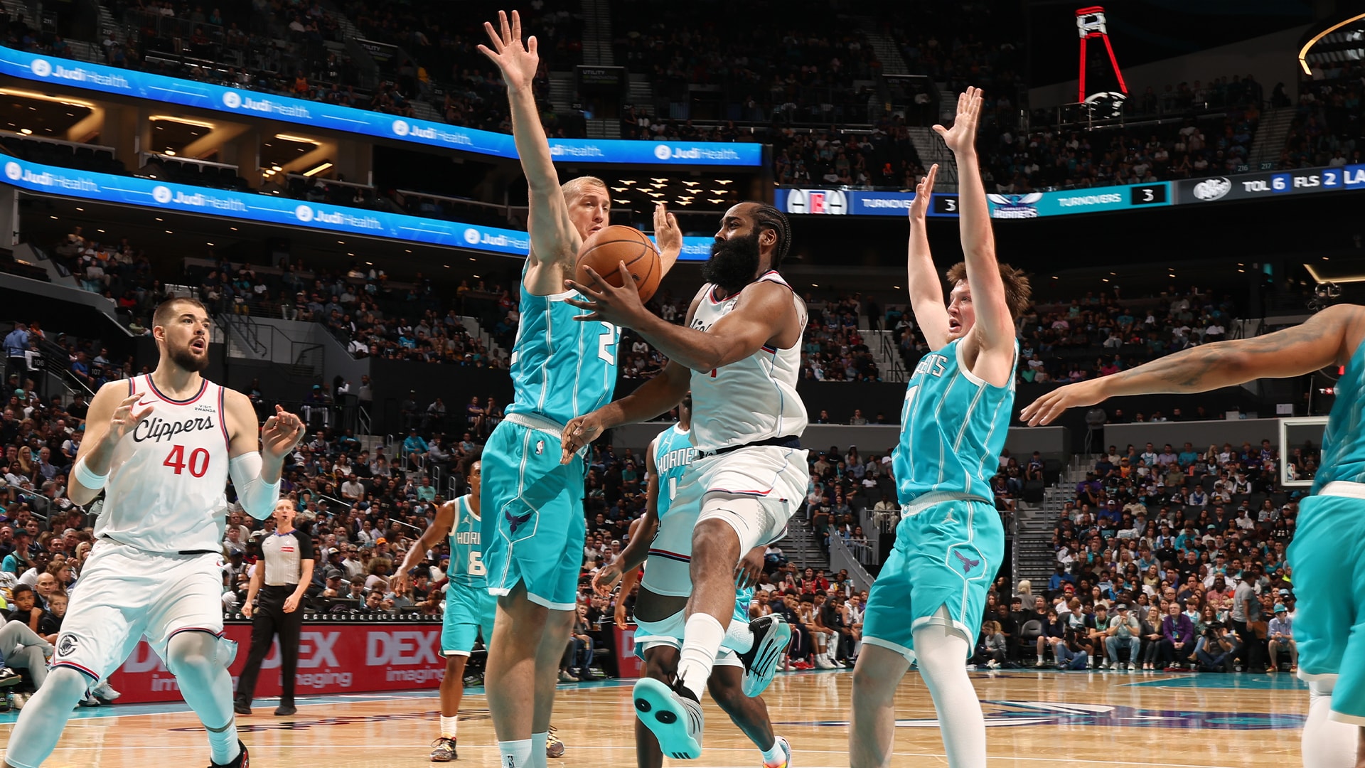 Harden, Clippers face Ball, Hornets