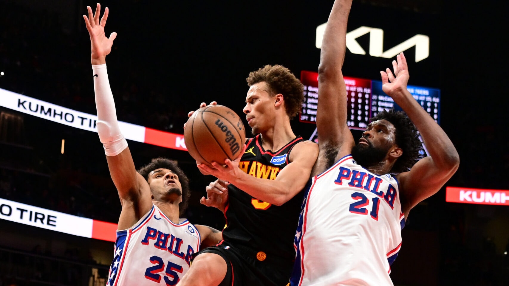 Hawks fend off feisty challenge from 76ers