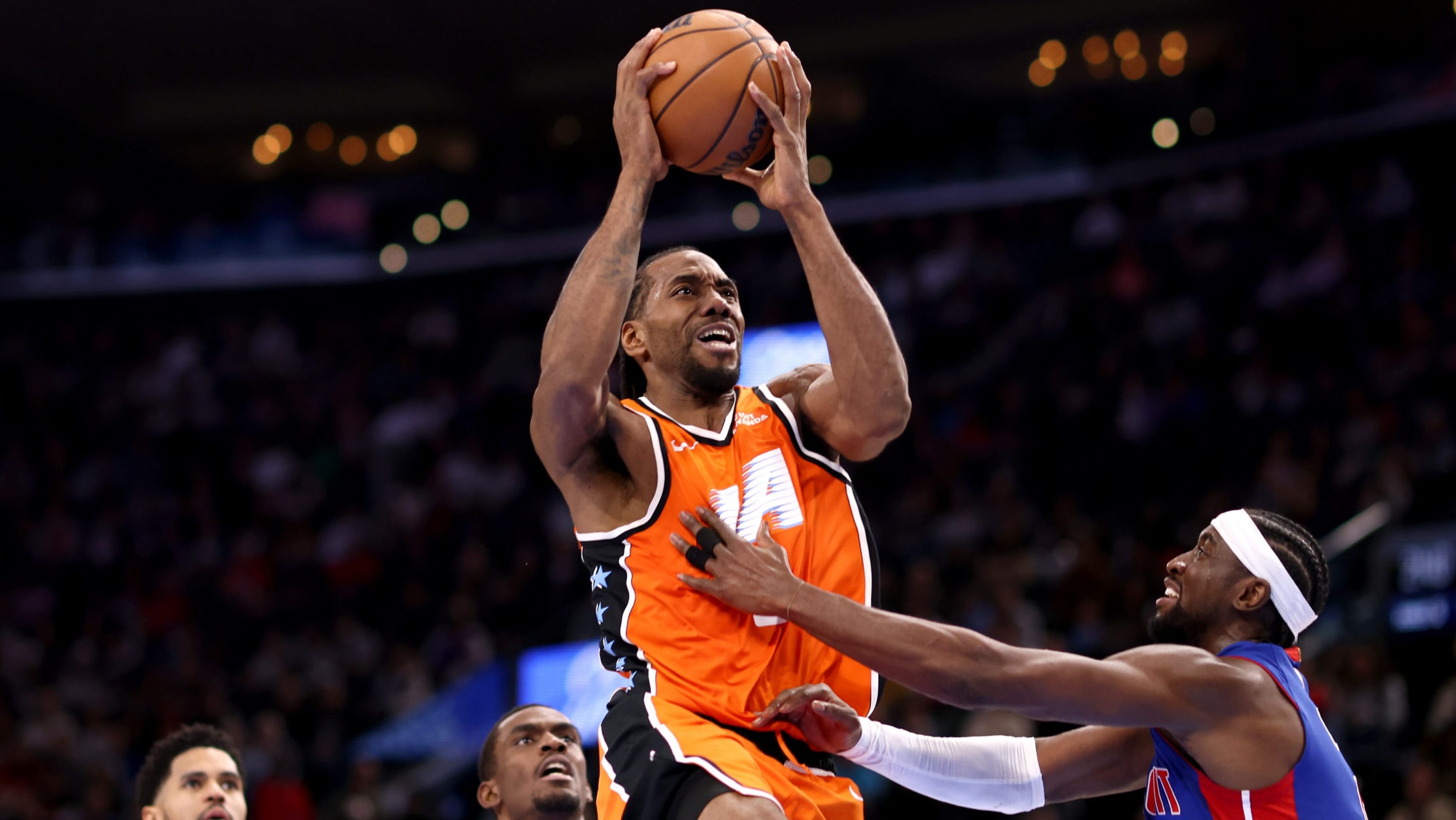 Kawhi's career-high 55 puts Pistons in rearview