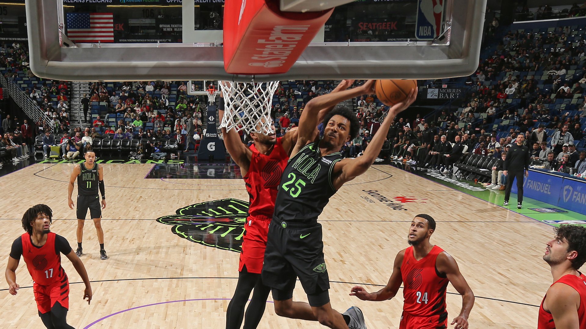 Thursday's Top 10 plays: Murphy's monster finish