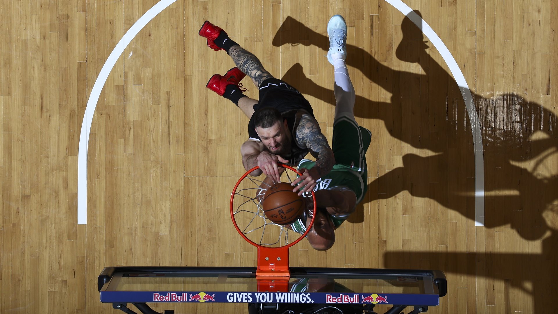 Sunday's Top 10 plays: Big finish in Toronto