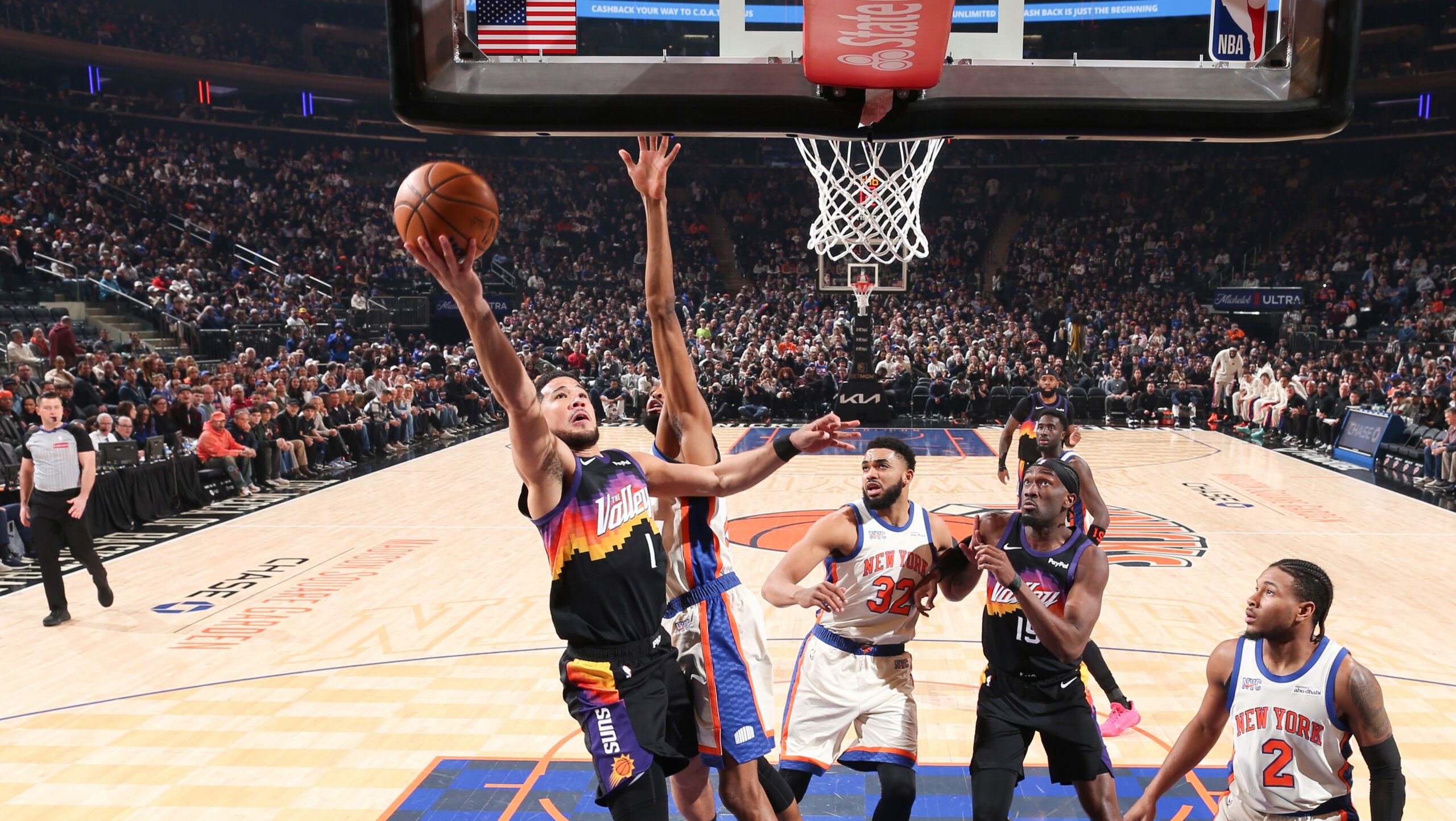 Sliding Knicks open 3-game homestand against Suns