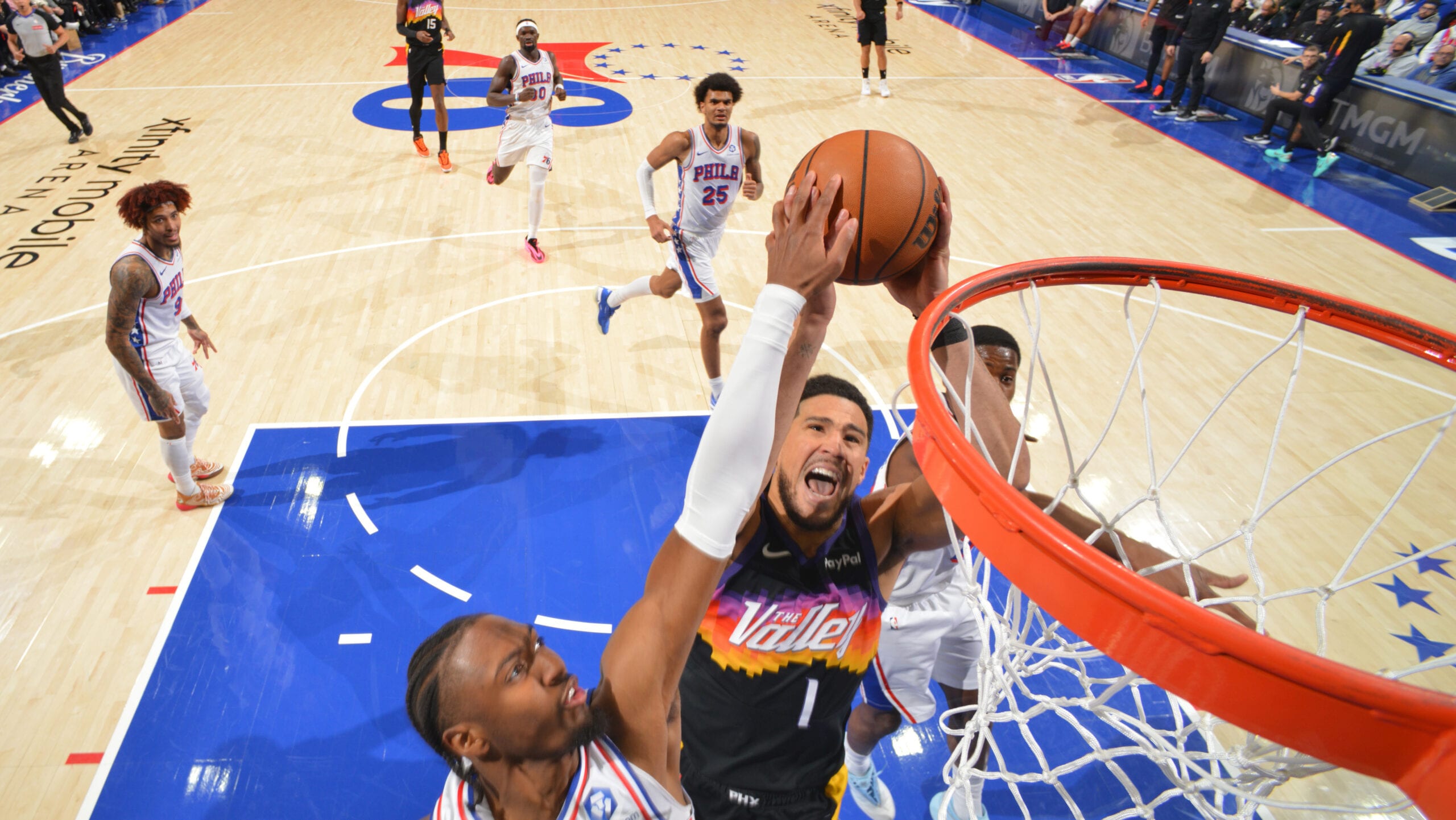 Suns drop 76ers behind 27 from Booker, 58 from bench