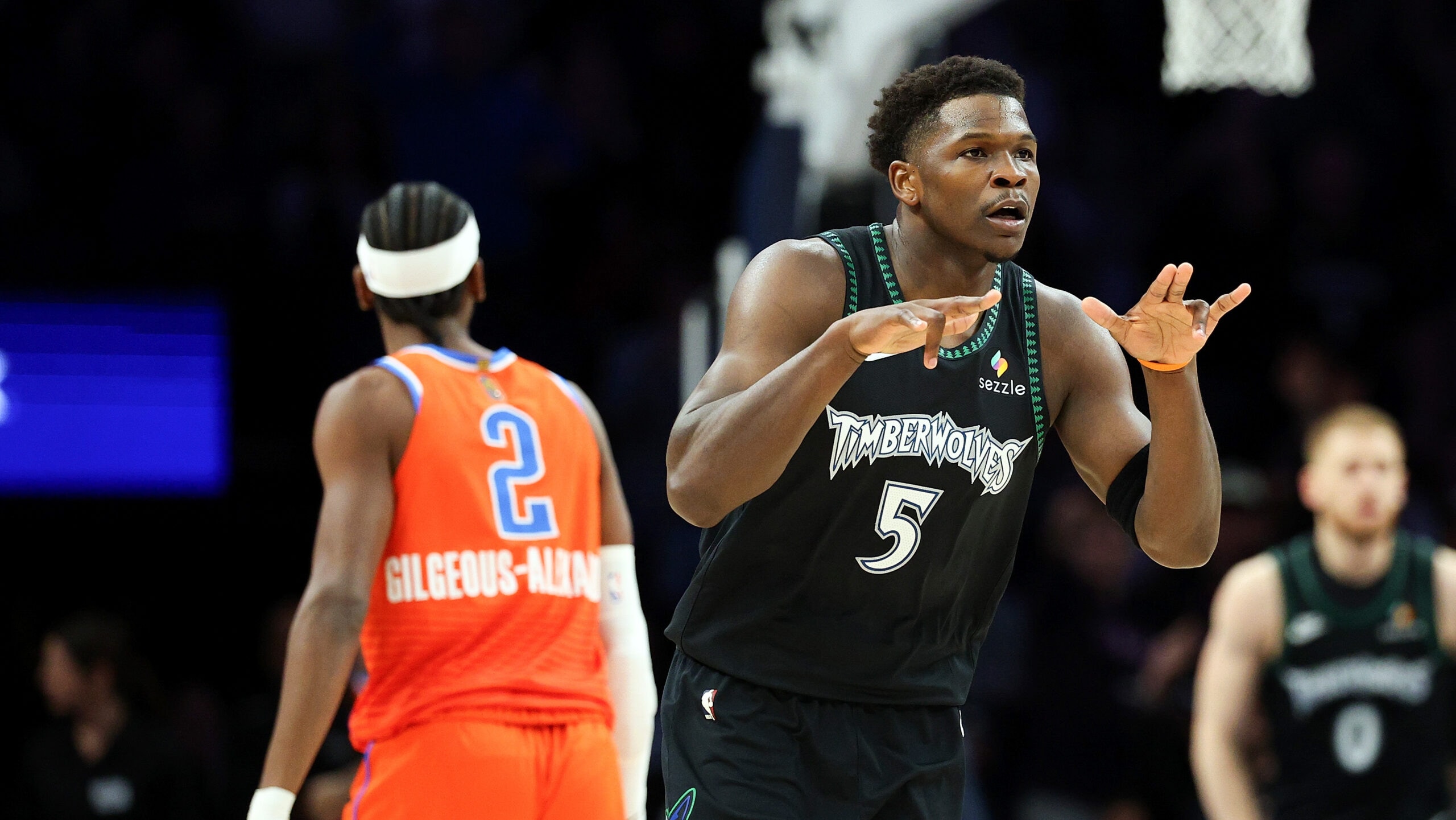 Wolves hit season-high 22 treys for wire-to-wire win