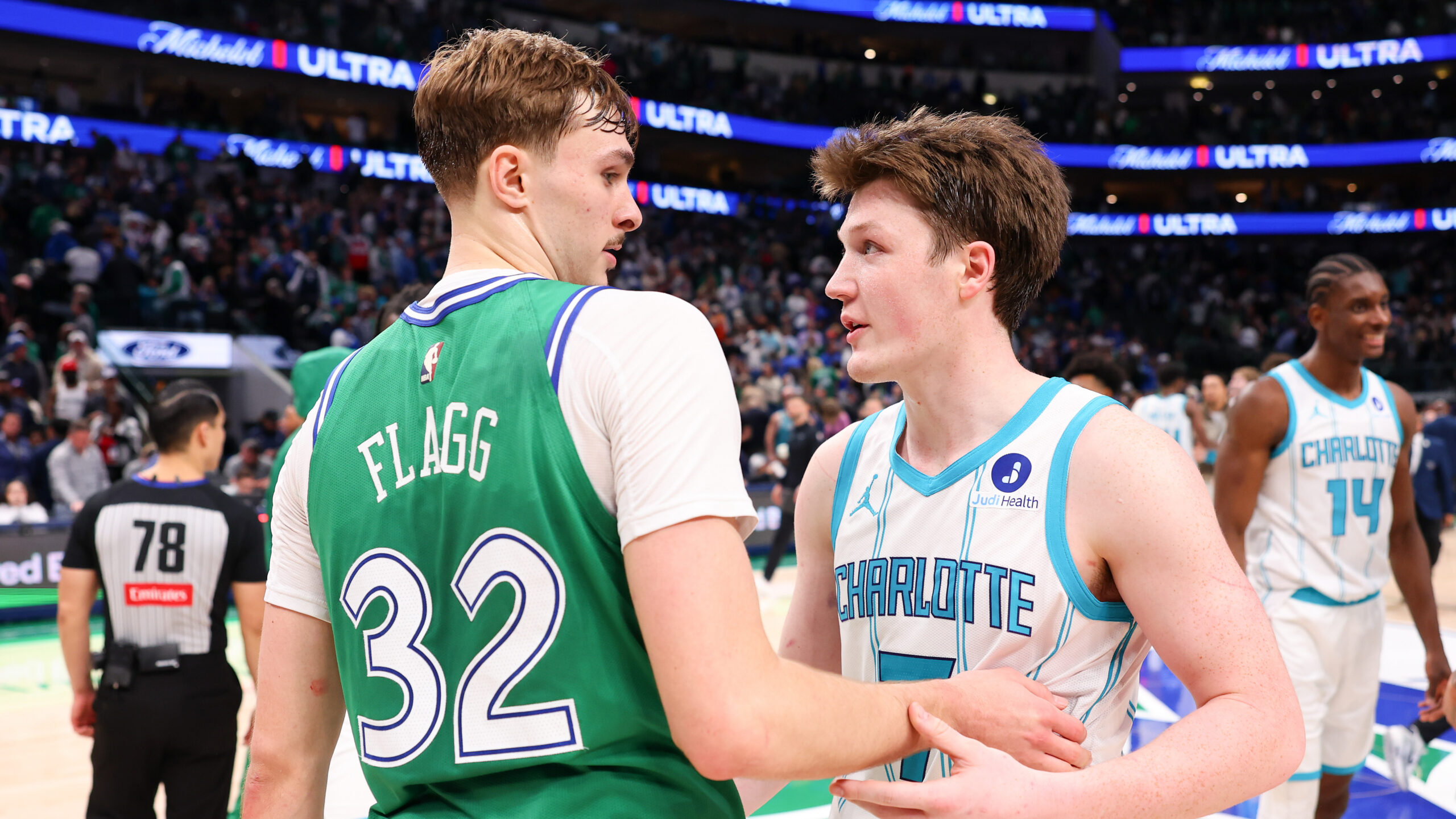 Flagg, Knueppel pull off historic rookie showdown