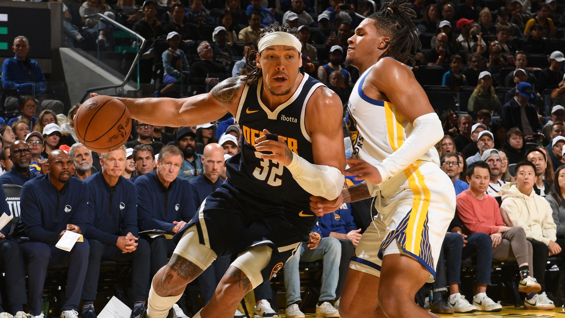 Nuggets, Warriors face off in West Conference battle