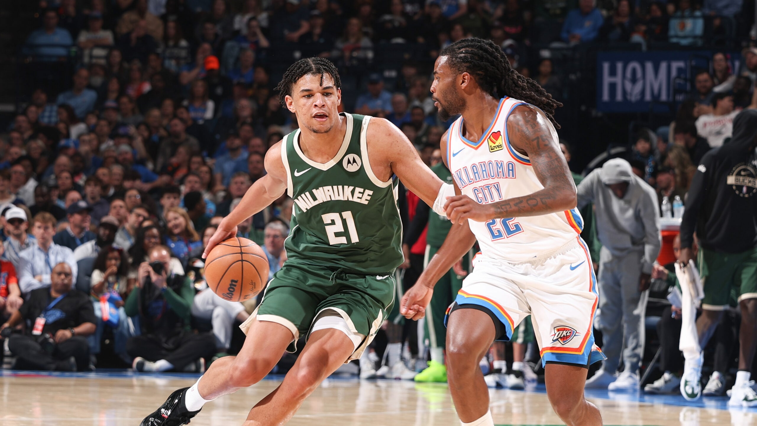 Bucks turn to total-team effort to roll past Thunder