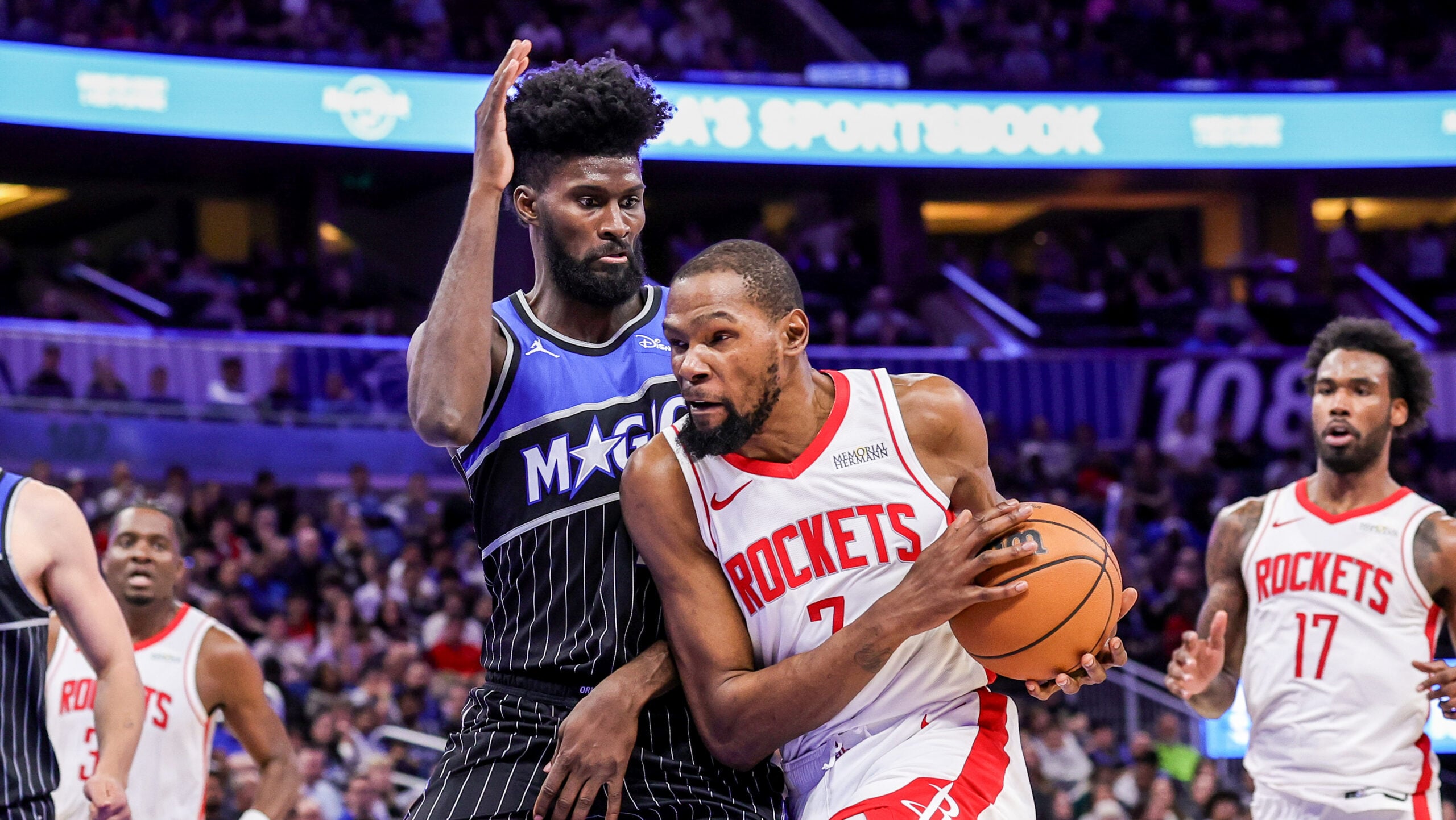 Buoyed by KD's 40, Rockets storm back from 19 down