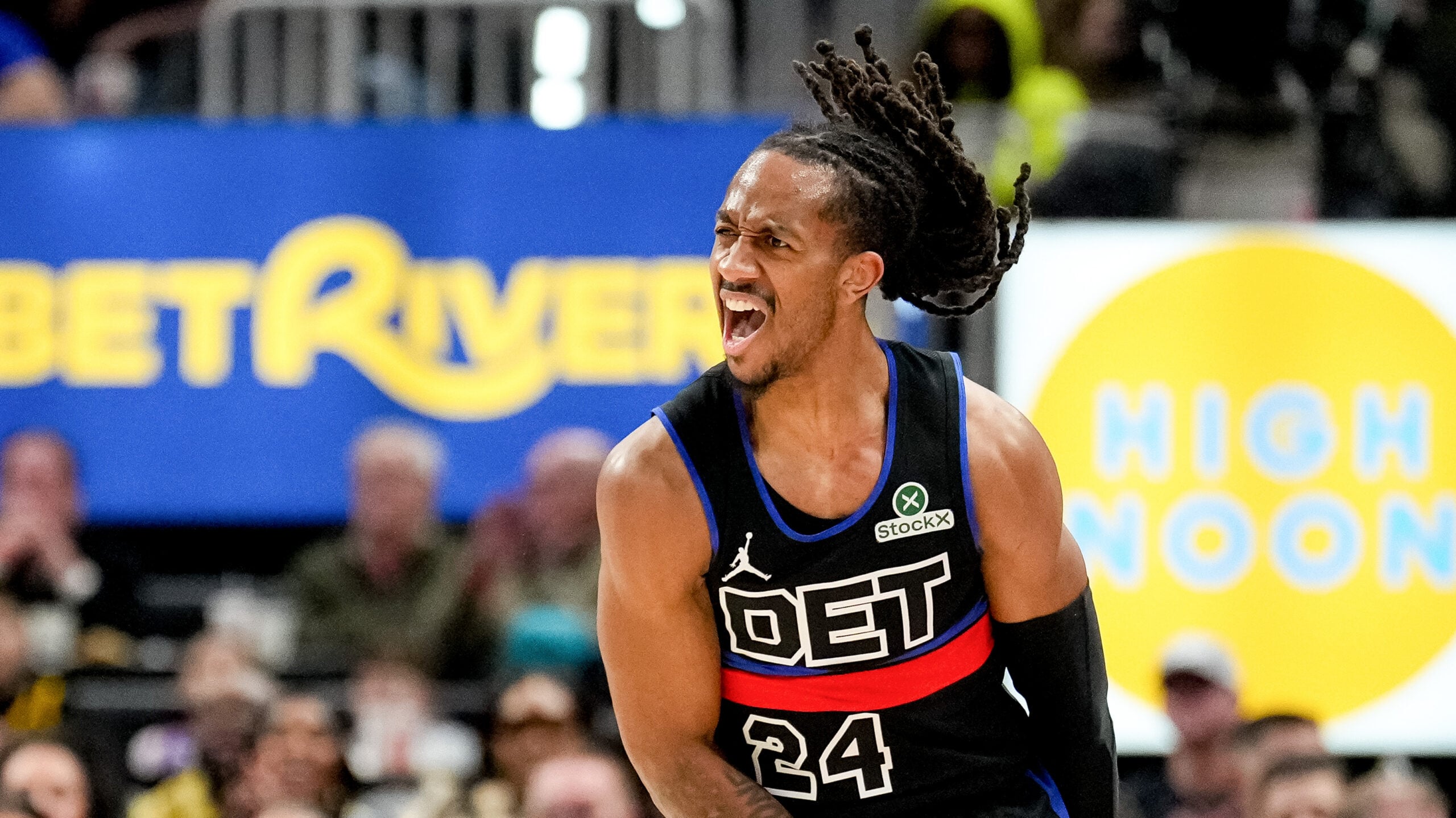 Pistons dominate to snap Knicks' 8-game win streak