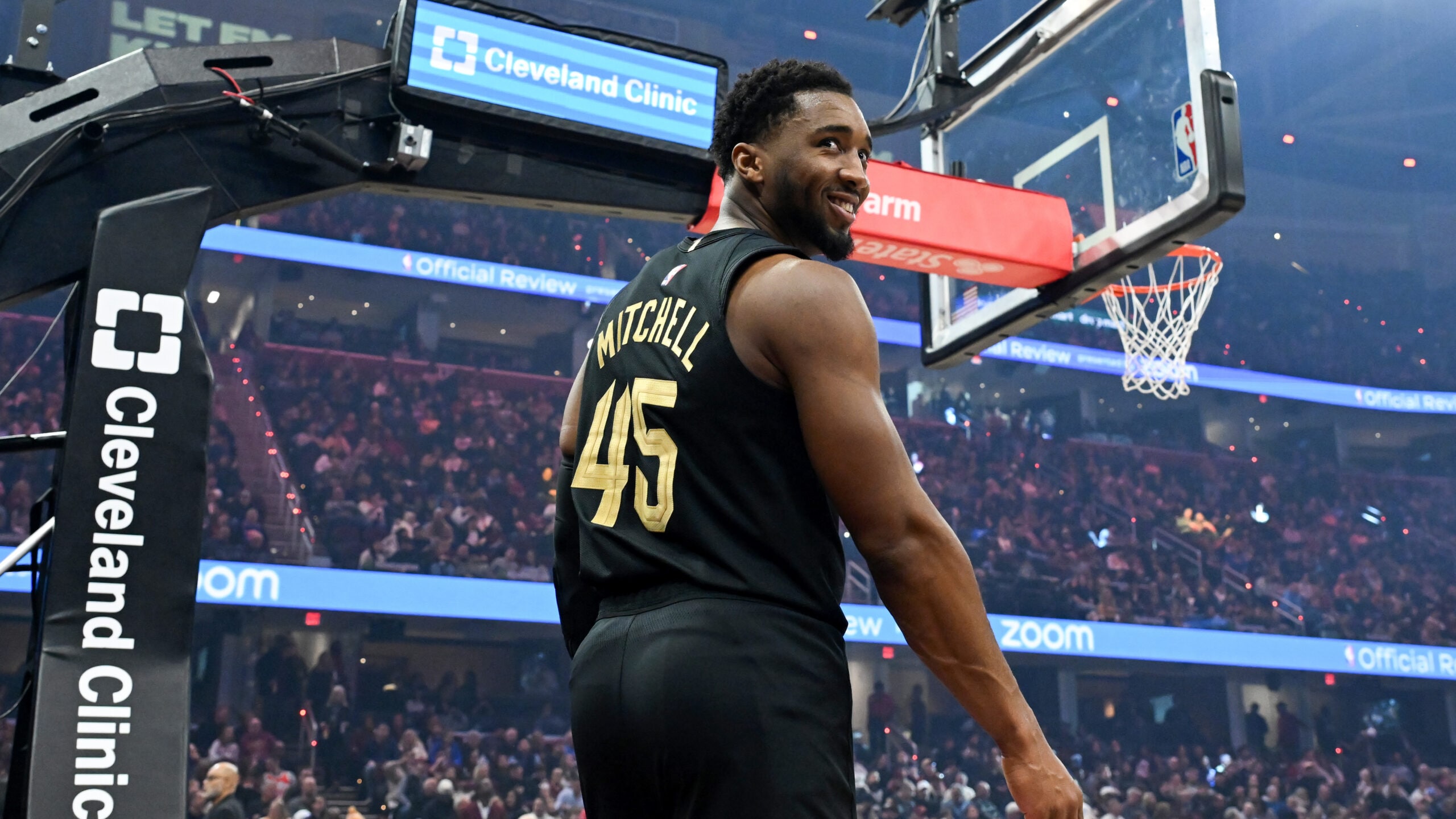 Which 6 contenders are in mix for NBA's best team?