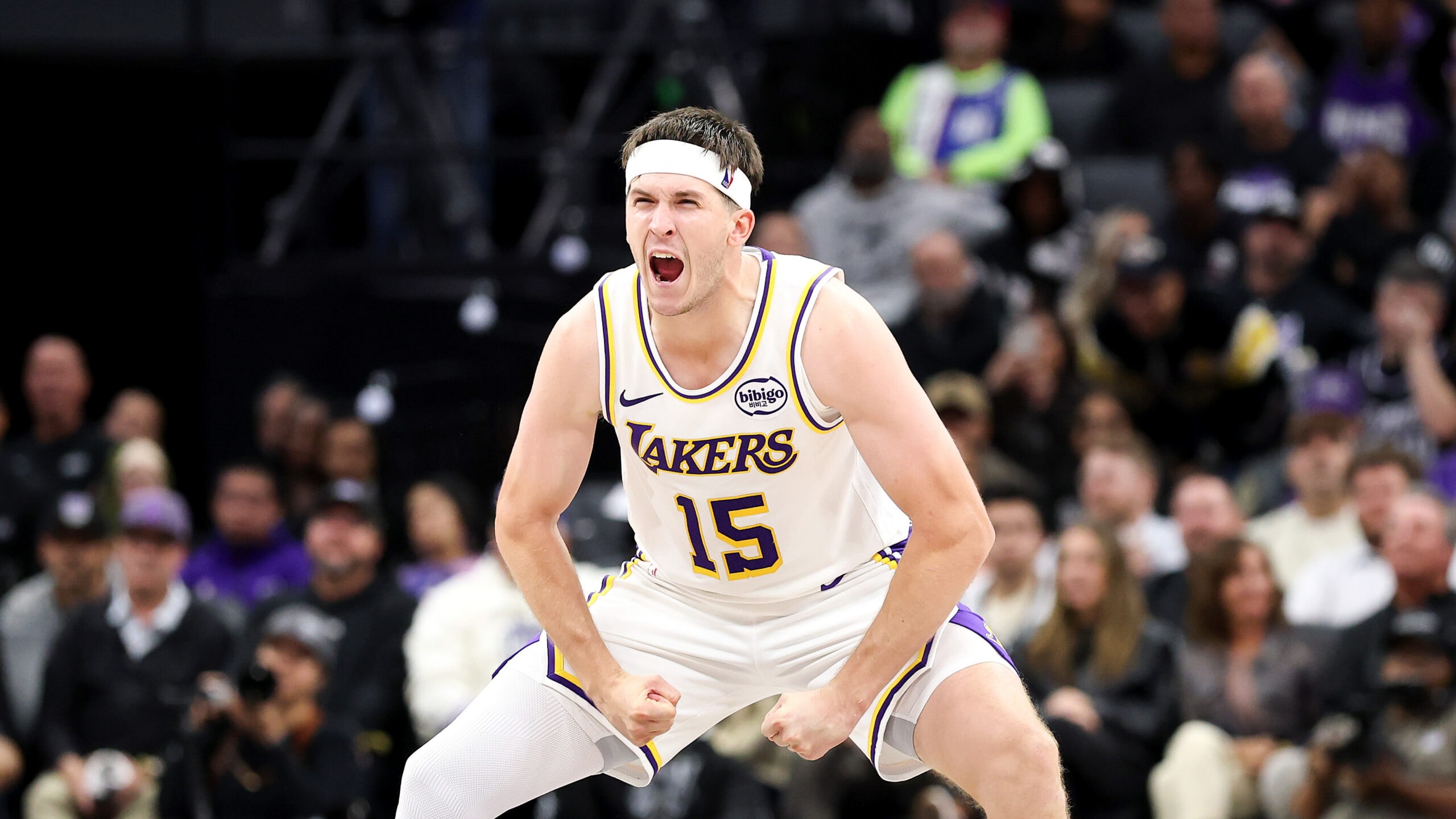 The Association: Closer look at Reaves' impressive game