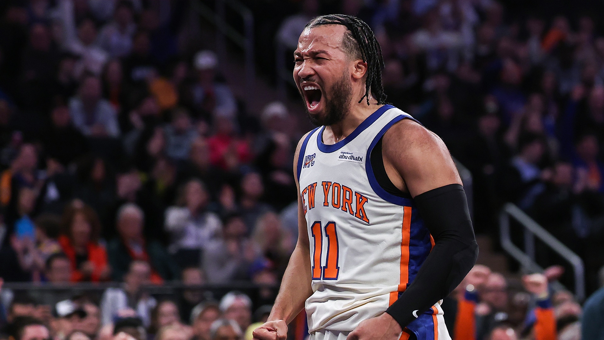 Knicks protect home court & end Spurs' win streak