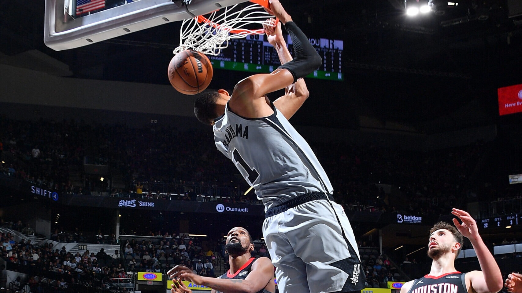 Wembanyama, Spurs shine in Texas-sized battle