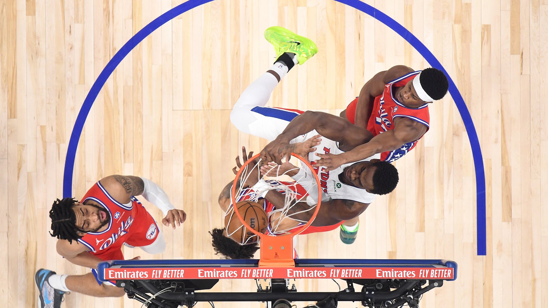 Thursday's Top 10 plays: Double dose of Duren