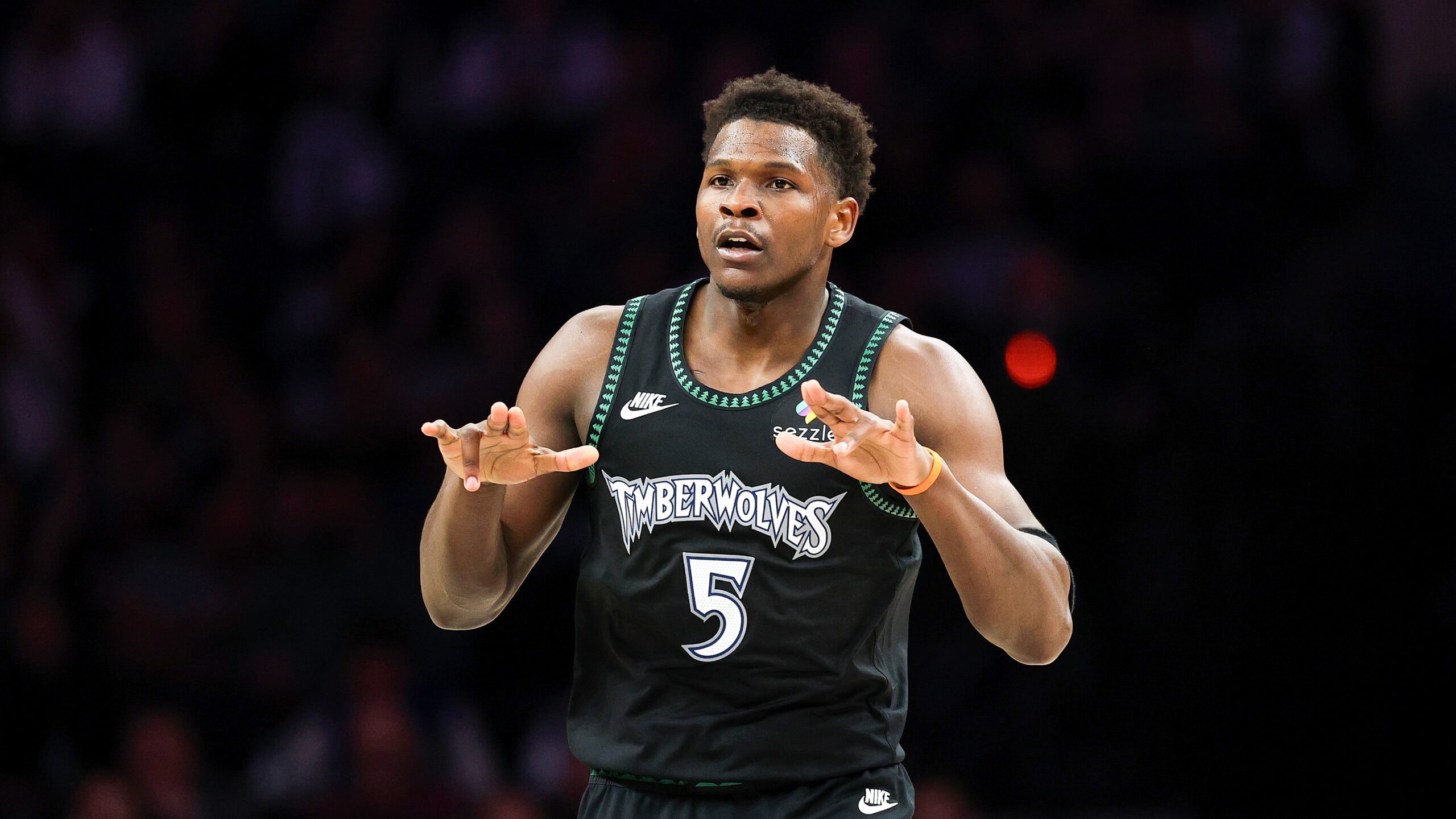 Trending Topics: Who are top 6 teams in West?