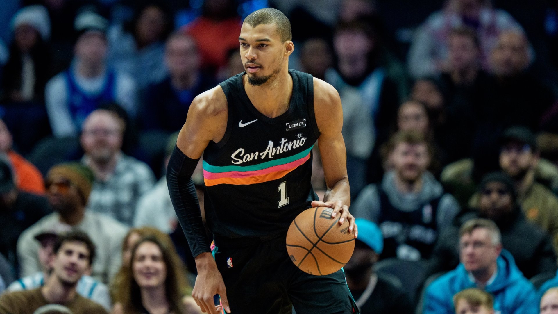 Playoff Picture: Spurs surging in West chase