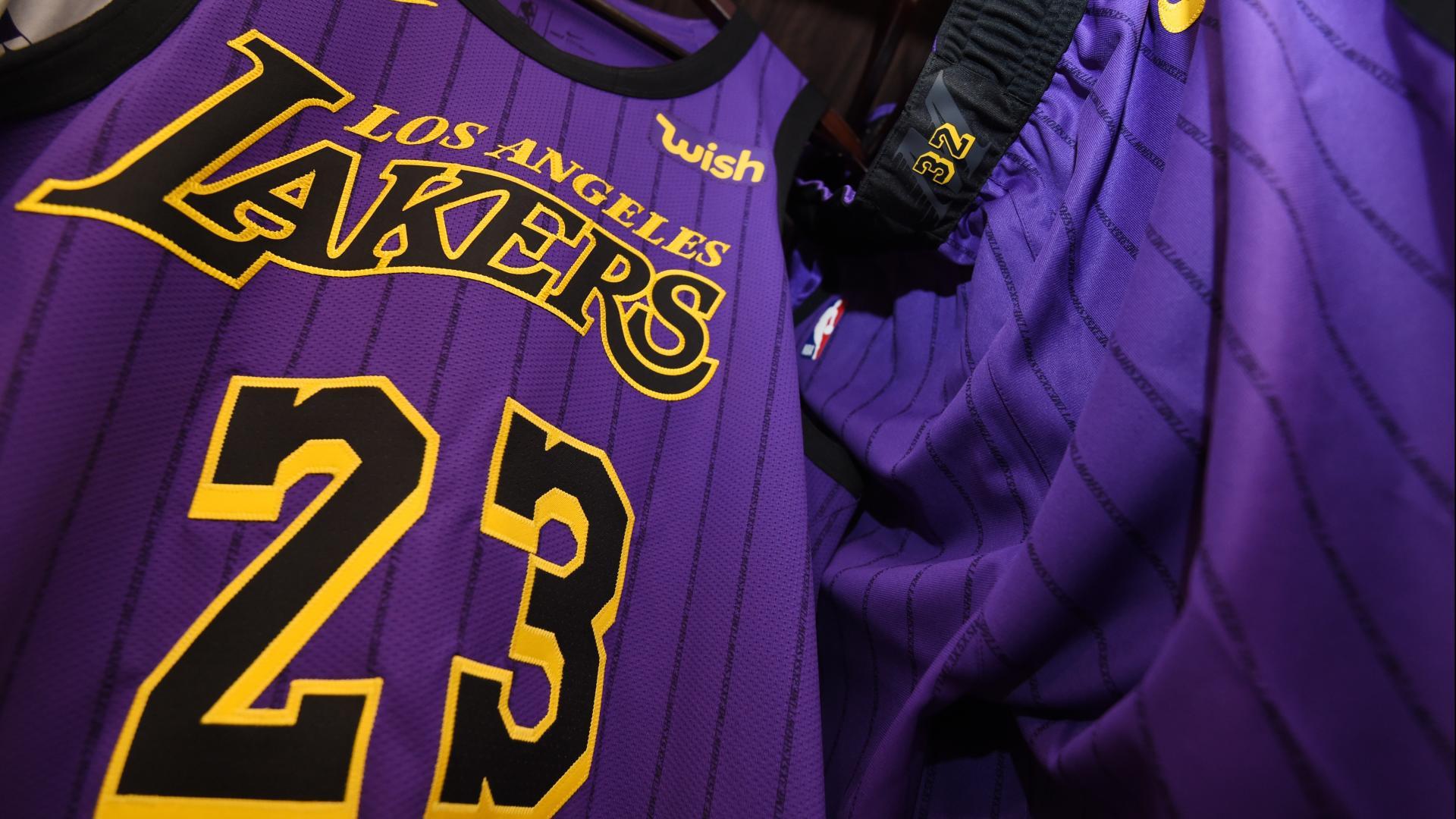 LeBron, Lakers top NBA's most popular merchandise lists