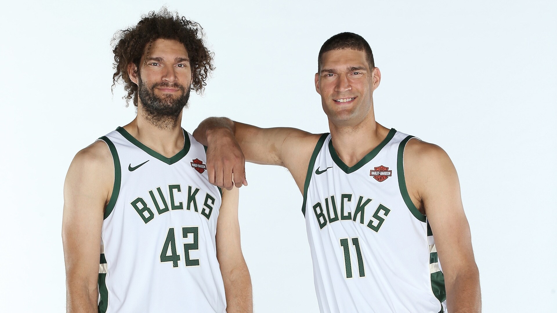 The Bucks Band Of Brothers Brook Robin Lopez Giannis Thanasis 