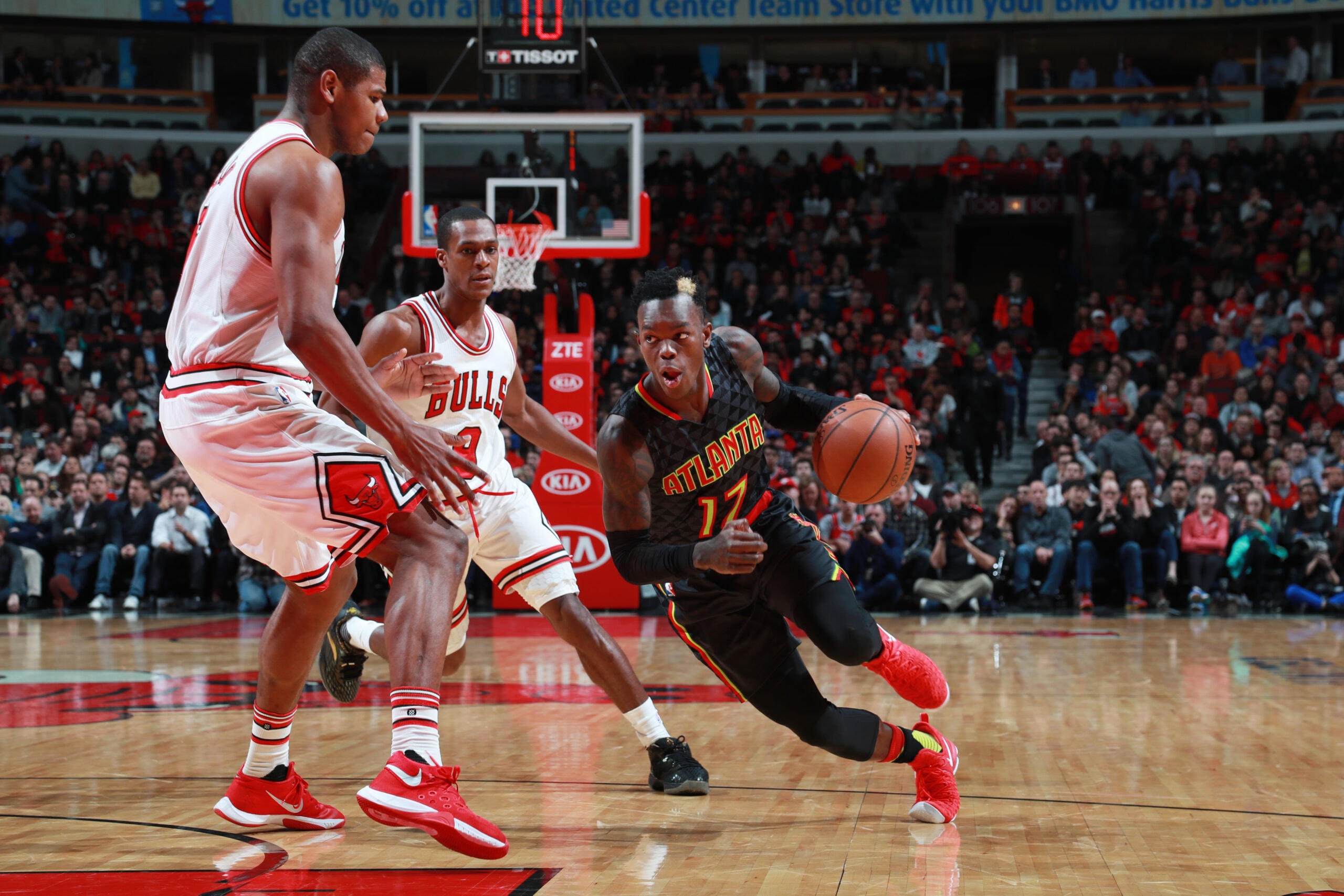 Jimmy Butler, Dwyane Wade call out teammates after tough loss
