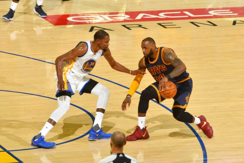 LOOK: Kevin Durant guarding LeBron James and other pictures from