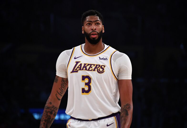 Lakers' Anthony Davis left off All-Star Game roster