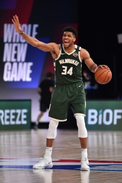 Bucks' Giannis Antetokounmpo joins Brewers' ownership group