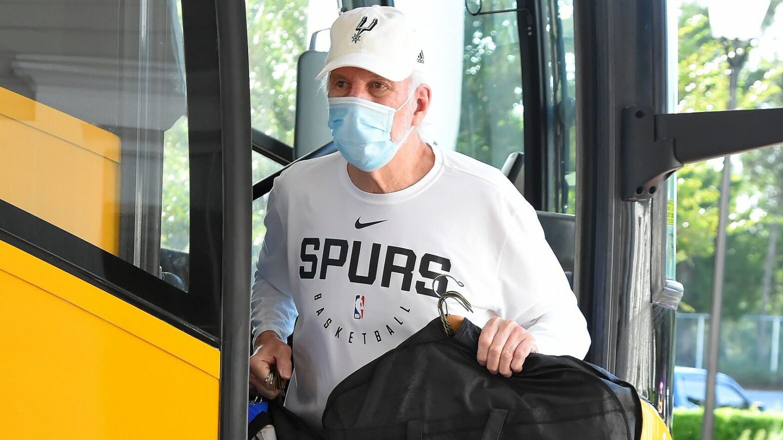 NBA coaches attire Masks are in, jackets are optional