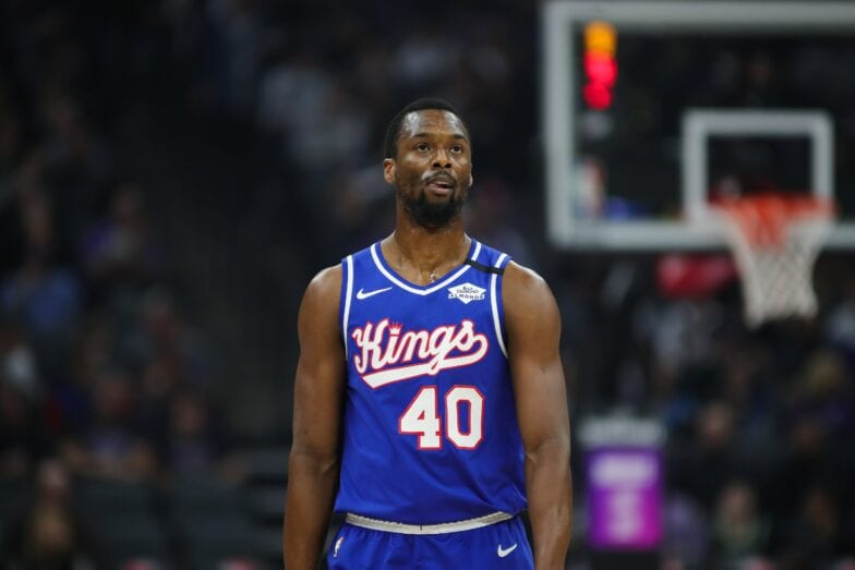 Report: Mavericks trade Harrison Barnes to Kings while he was on the court