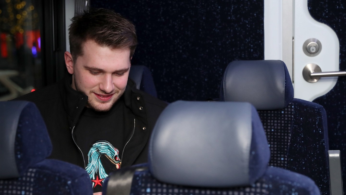 Luka Doncic + Nikola Jokic bus ride moment from 2020