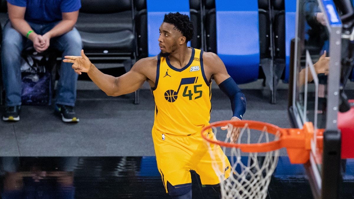 Mitchell, Jazz bounce back after rare loss