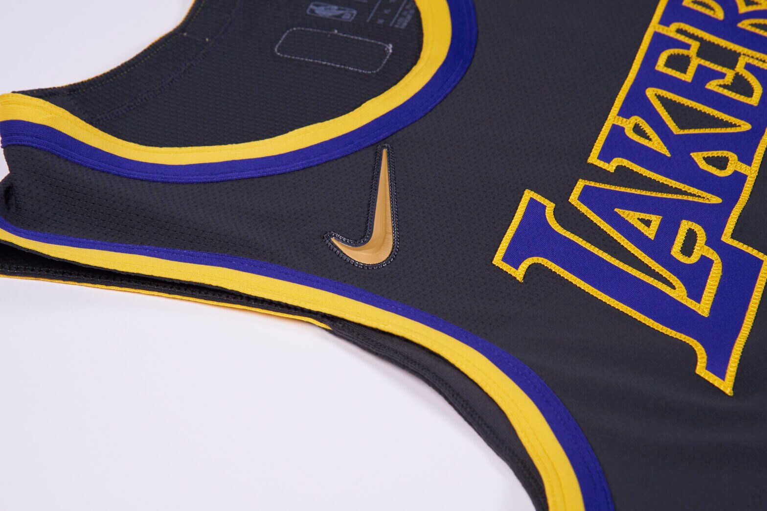 earned edition lakers