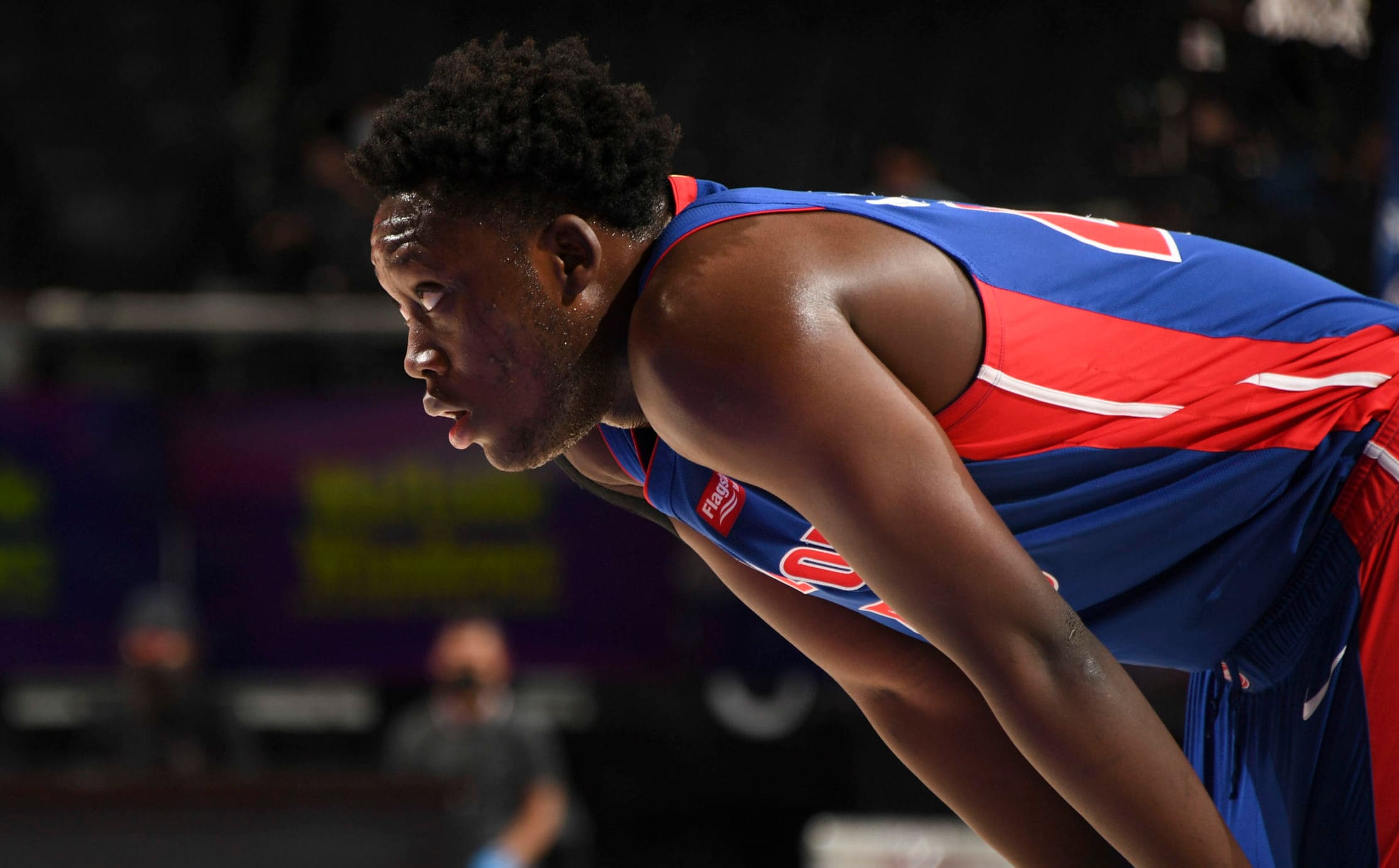 Lakers sign Sekou Doumbouya to twoway deal