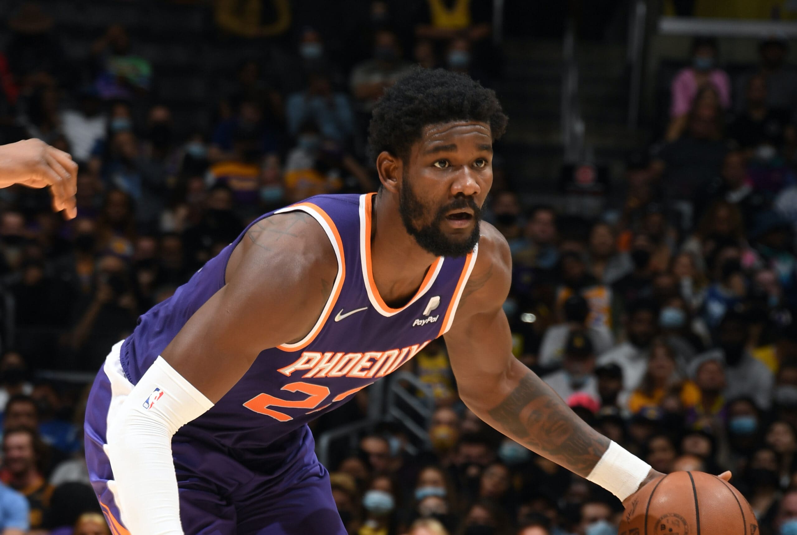 Deandre Ayton exits Cavaliers-Suns game with right leg contusion | NBA.com