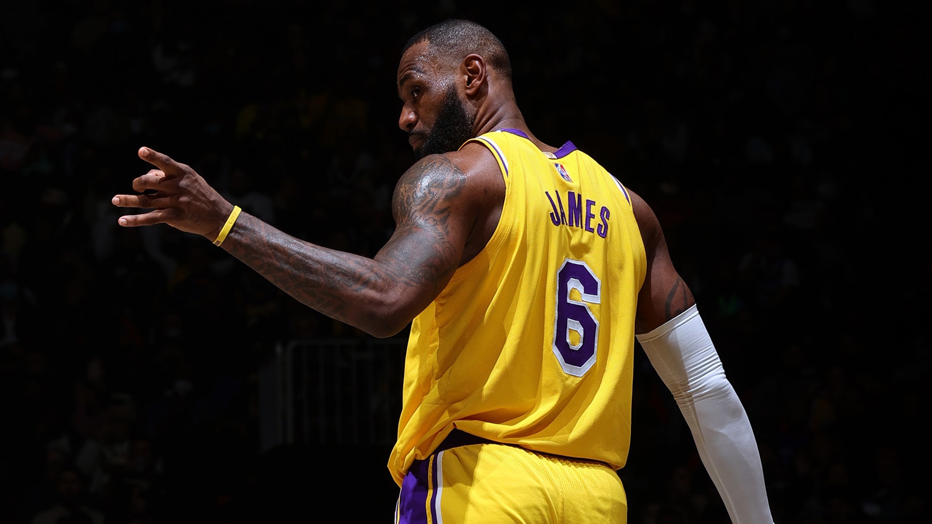 The official site of the NBA for the latest NBA Scores, Stats & News