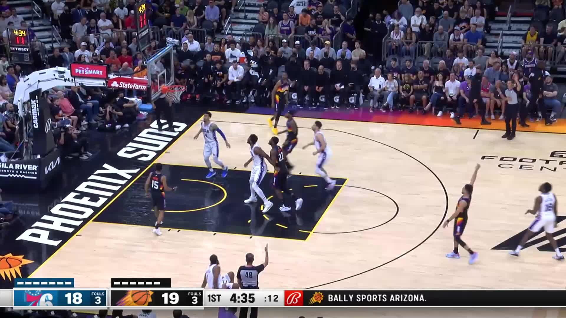 Devin Booker with 22 Points in the 1st Quarter vs. Philadelphia 76ers