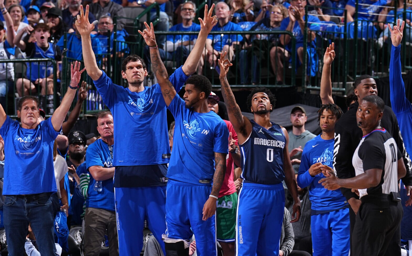 Mavericks fined 50,000 for bench decorum vs. Suns