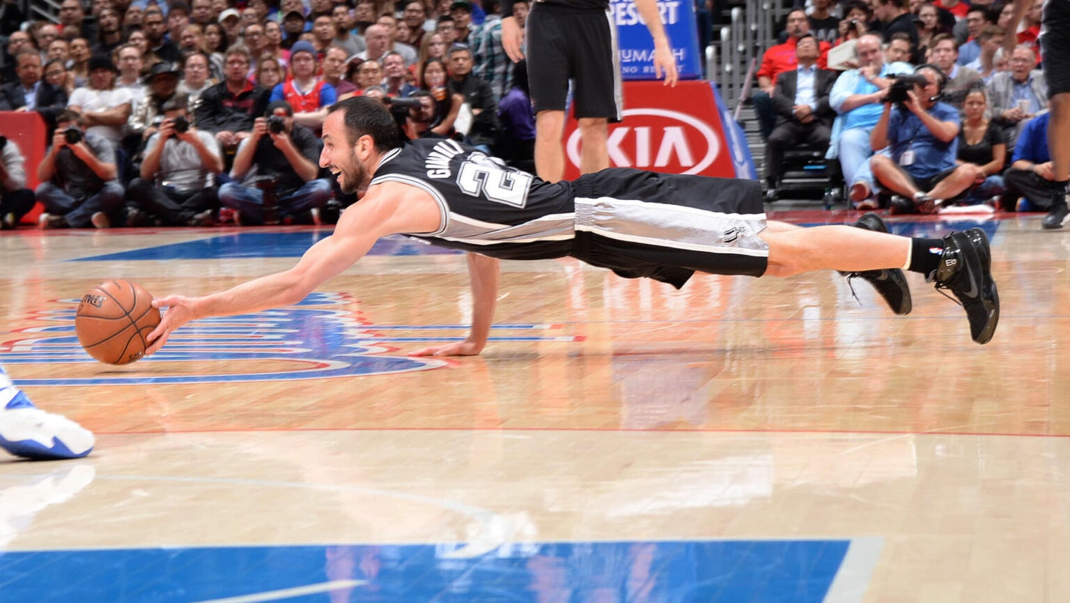 How Manu Ginobili’s competitiveness & curiosity pushed him into the ...