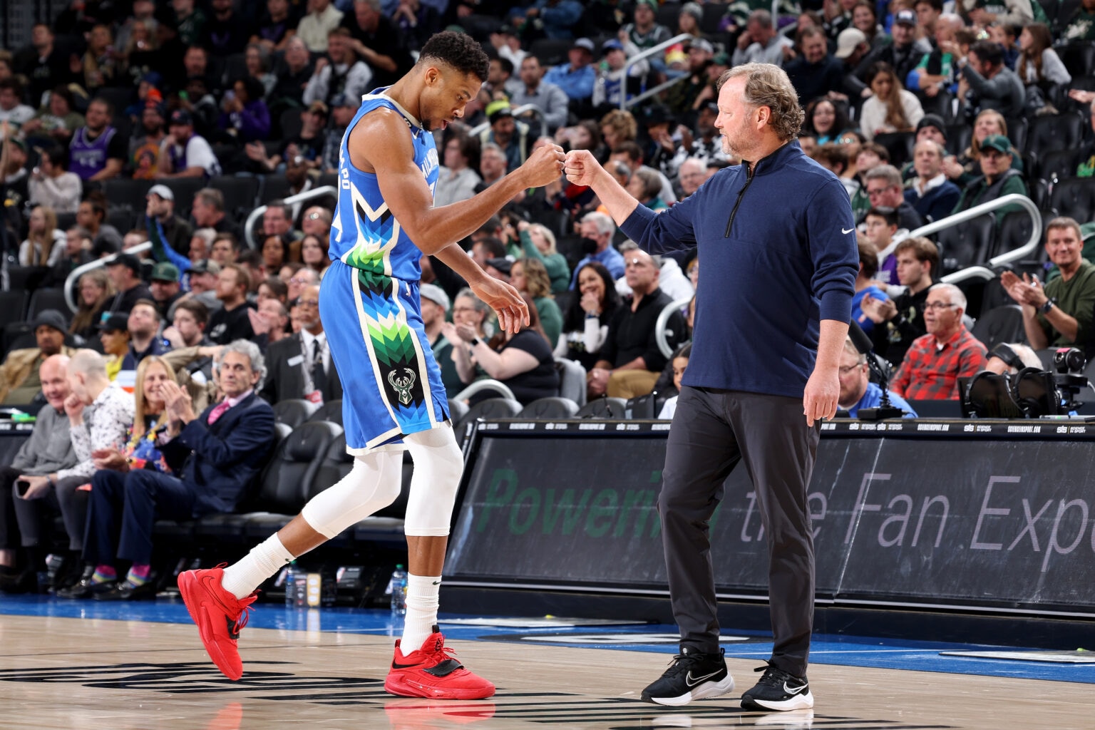 Around The Globe Giannis Bucks In Familiar Spot NBA Com GettyImages 1245448974 1536x1024 