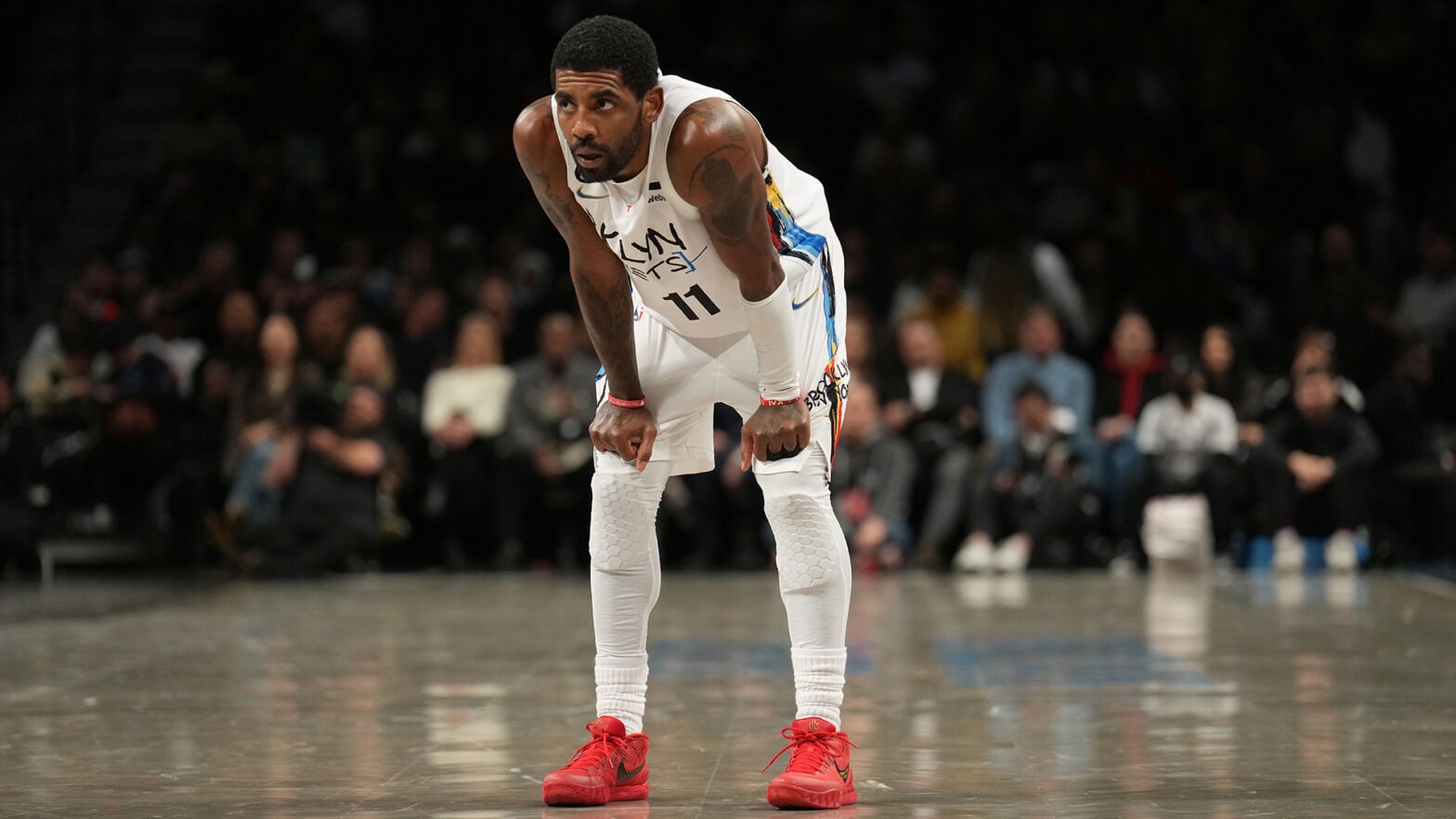 Kyrie irving sale shoe history