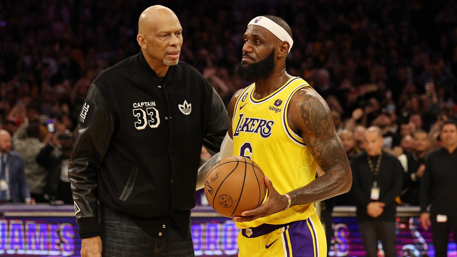 Showtime Era Lakers Embrace Lebron James As Nba S New Scoring King