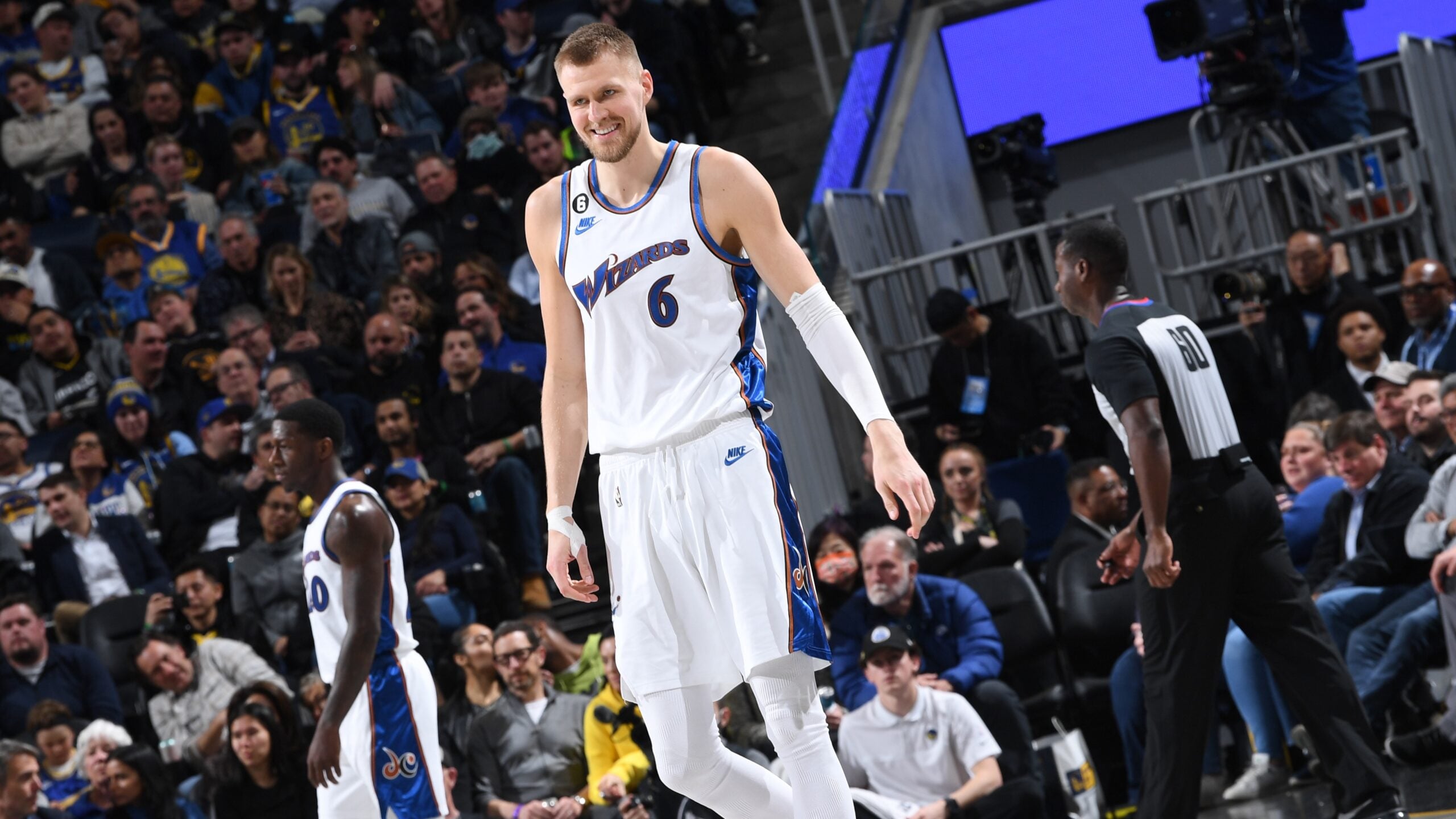 NBA DraftKings & FanDuel DFS Primer: Feb. 16 | NBA.com