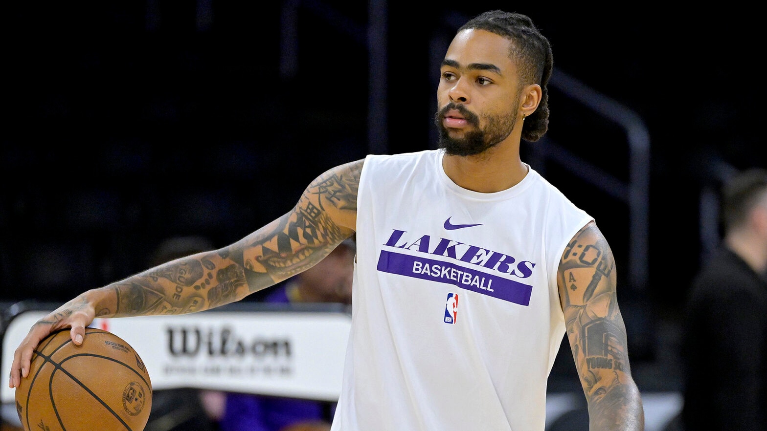 D'Angelo Russell re-signs with Lakers on 2-year deal | NBA.com