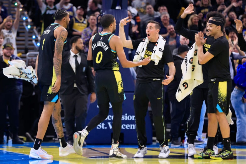 One of the tightest regular season nights in a decade. | NBAE via Getty Images