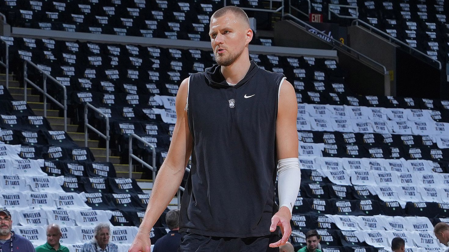 Celtics' Kristaps Porziņģis makes season debut vs. Clippers