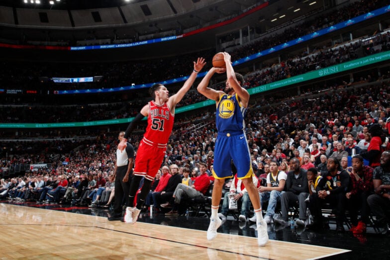 Klay Thompson hit 14 3pts against Chicago Bulls