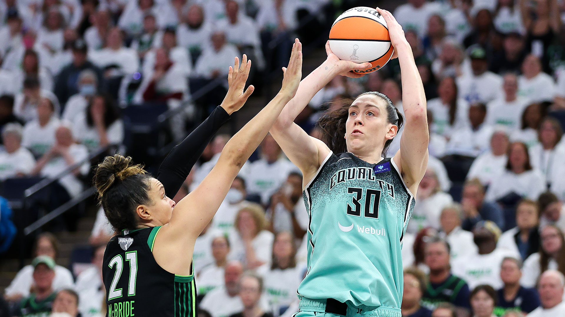 WNBA Finals: Liberty seek title as Game 4 nears