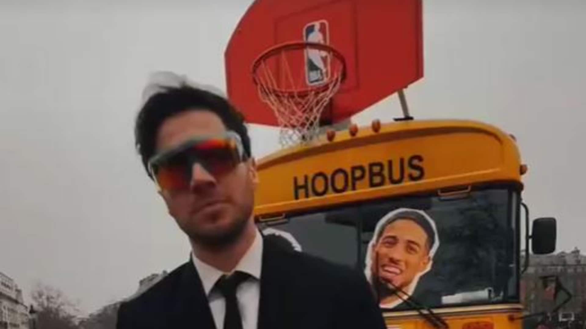 Hoop Bus Event at Place de la Bastille