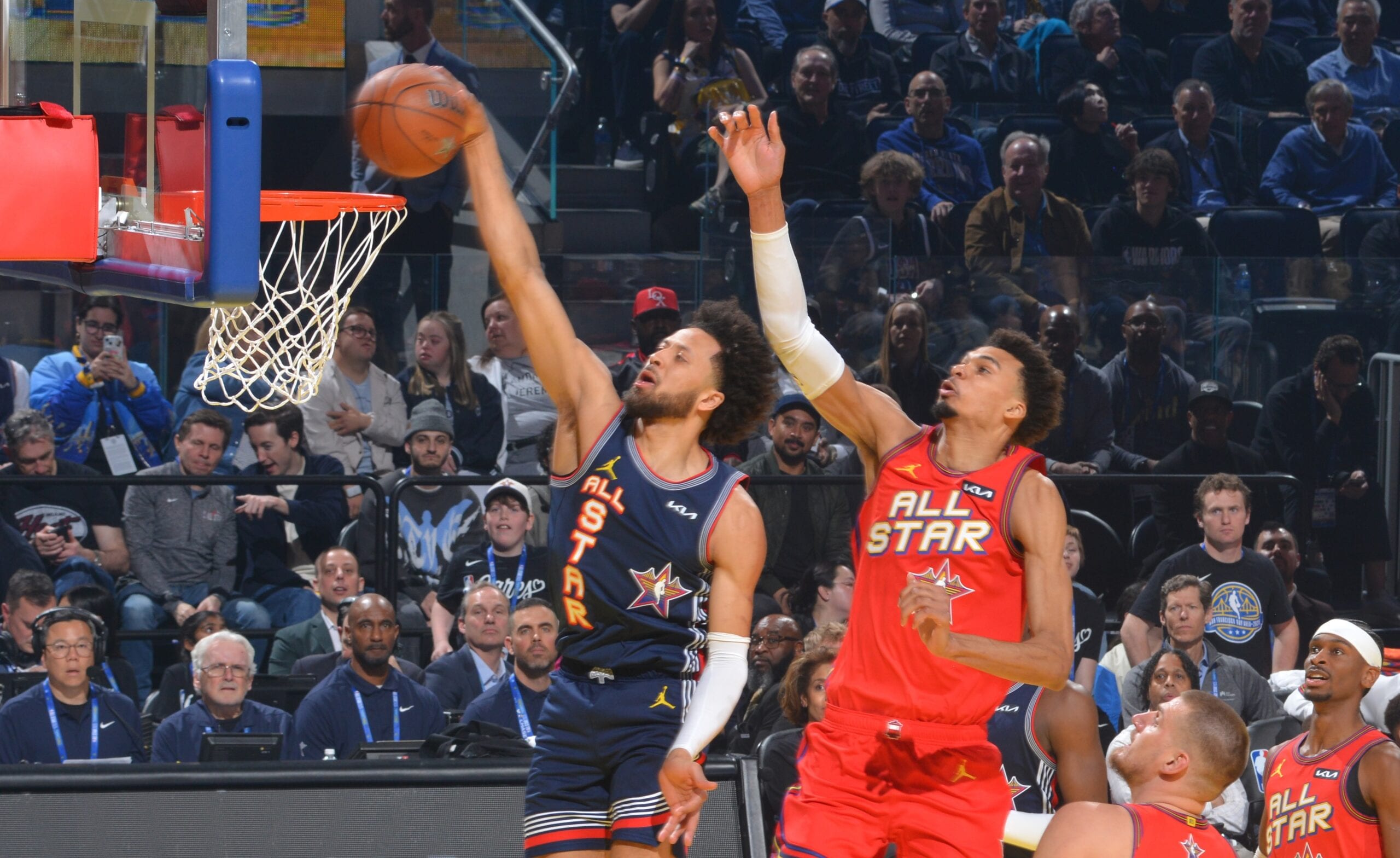 Cade Cunningham throws it down with some force