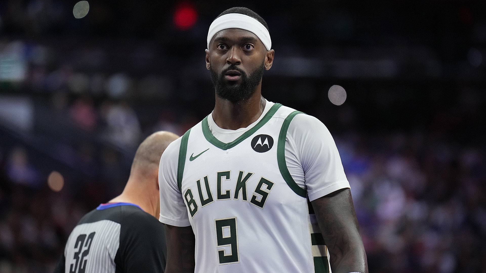 Bobby Portis re-signs with Bucks on reported 3-year deal