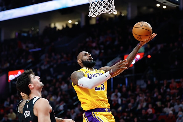 Starting 5, Feb. 21: LeBron goes for 40; East powers meet on ESPN